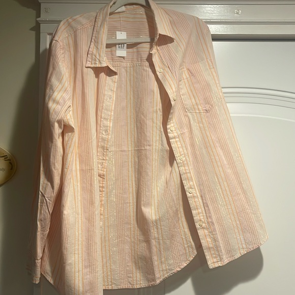Pink button down shirt - Picture 1 of 2